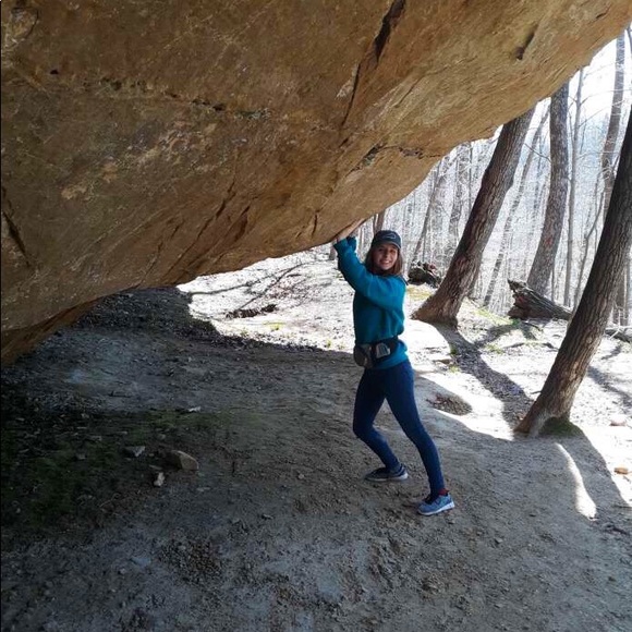 Meet your Posher, Lily - Picture 2 of 6